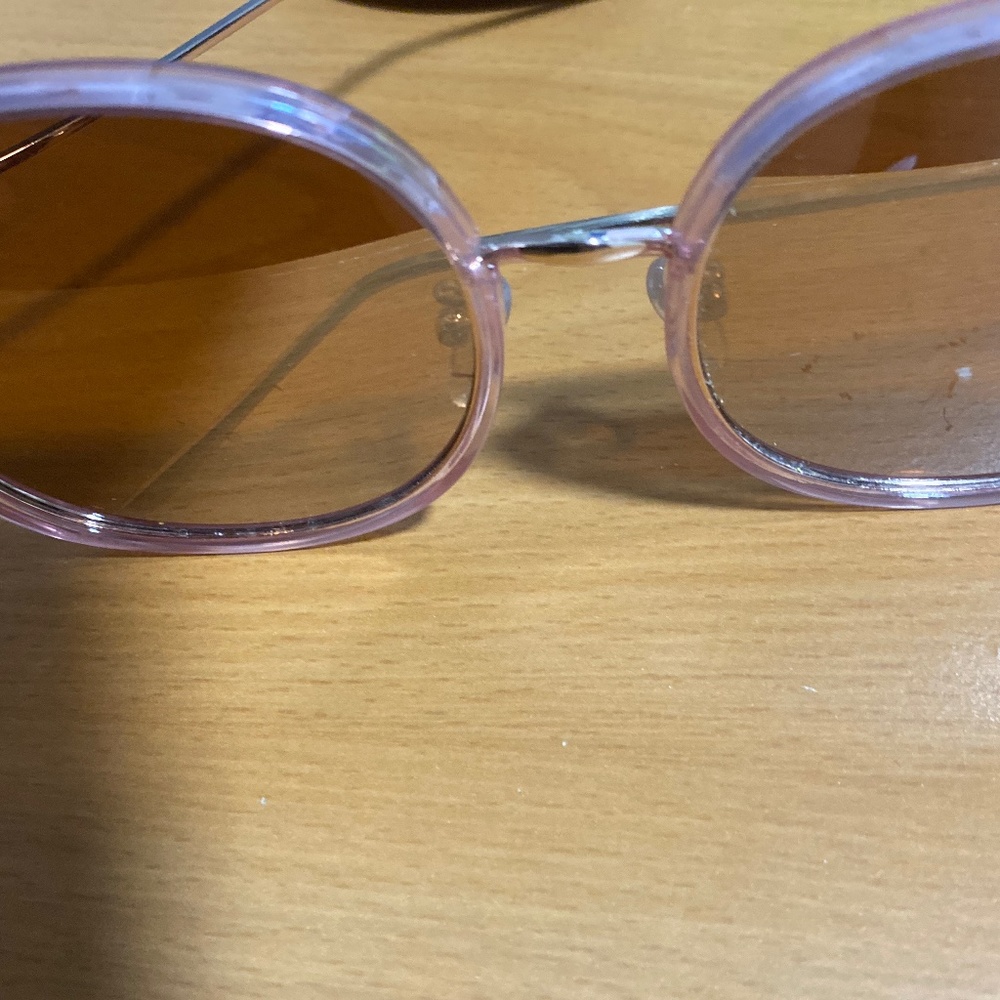 Sunglasses - Picture 2 of 7